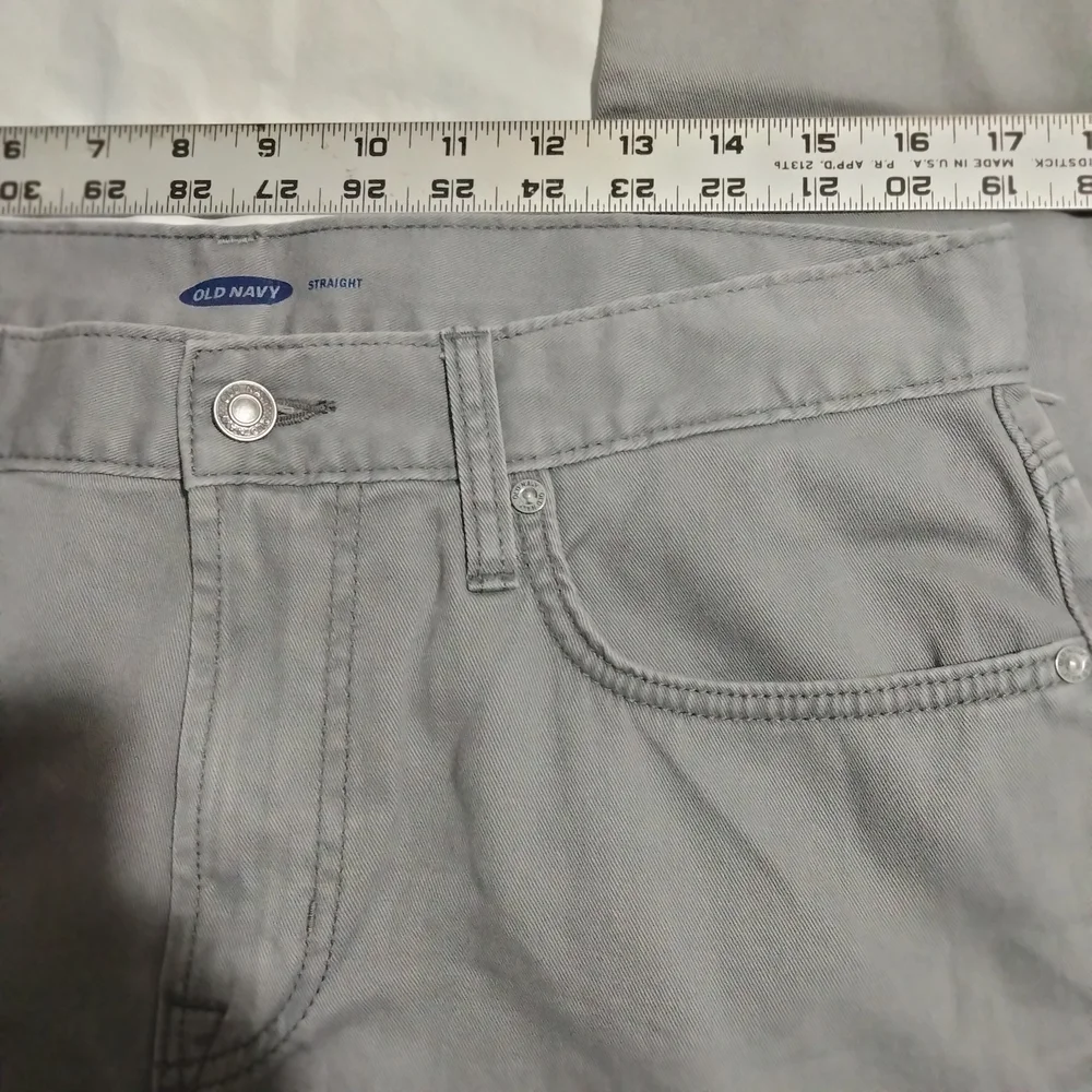 Old Navy Mens Straight Leg Chino Pants Grey Gray Size 33X30 - Picture 2 of 8